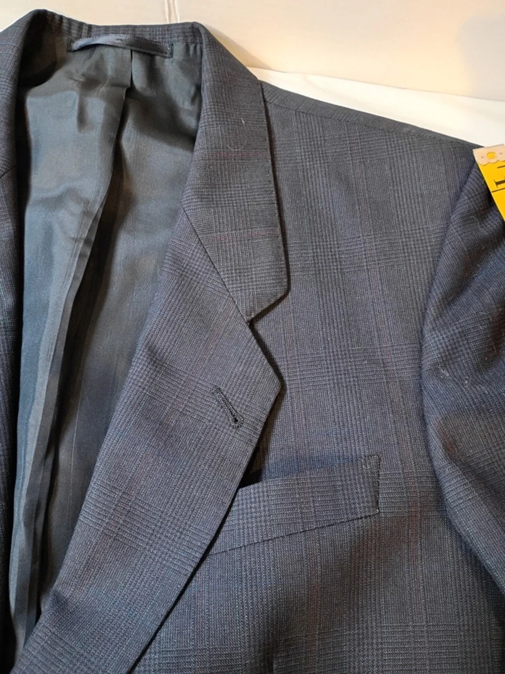 Men’s Boston Blazer 44R Black Classic 2 Button Suit Jacket